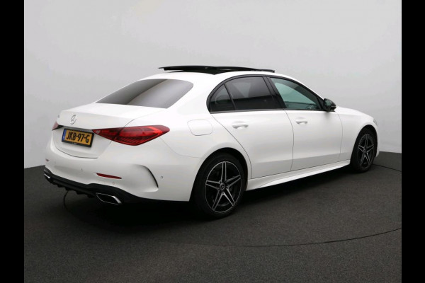 Mercedes-Benz C-Klasse 300 e Business Solution AMG AMG Line | Night Pakket | Panorama Schuif-Kanteldak | Parkeerpakket met 360°-camera | Alarm | Sfeerverlichting. Inclusief 24 maanden MB Certified garantie voor Europa.