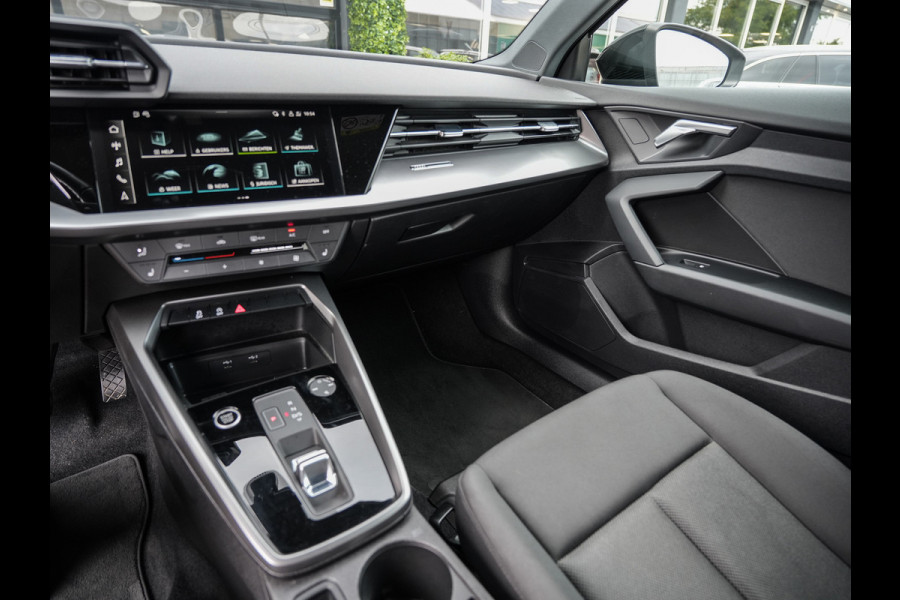 Audi A3 SPORTBACK 30 TFSI 110PK DSG Advanced edition | S-Line | 18" LMV | Camera