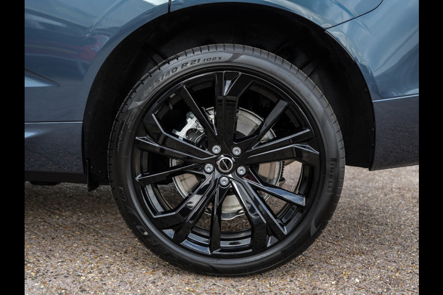 Volvo XC60 2.0 T8 Plug-in hybrid AWD Ultra Dark Exec. Ed. | Luchtvering | B&W sound | Ventilatie | Nieuw