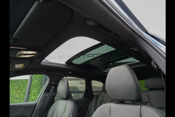Volvo XC60 2.0 T8 Plug-in hybrid AWD Ultra Dark Exec. Ed. | Luchtvering | B&W sound | Ventilatie | Nieuw