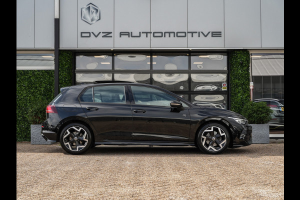 Volkswagen Golf 1.5 TSI R-Line Edition | Pano | Camera | Drive Assist | BTW