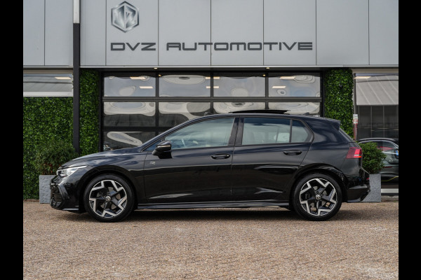 Volkswagen Golf 1.5 TSI R-Line Edition | Pano | Camera | Drive Assist | BTW