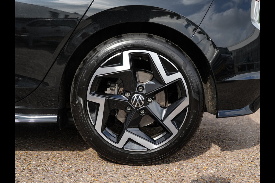 Volkswagen Golf 1.5 TSI R-Line Edition | Pano | Camera | Drive Assist | BTW