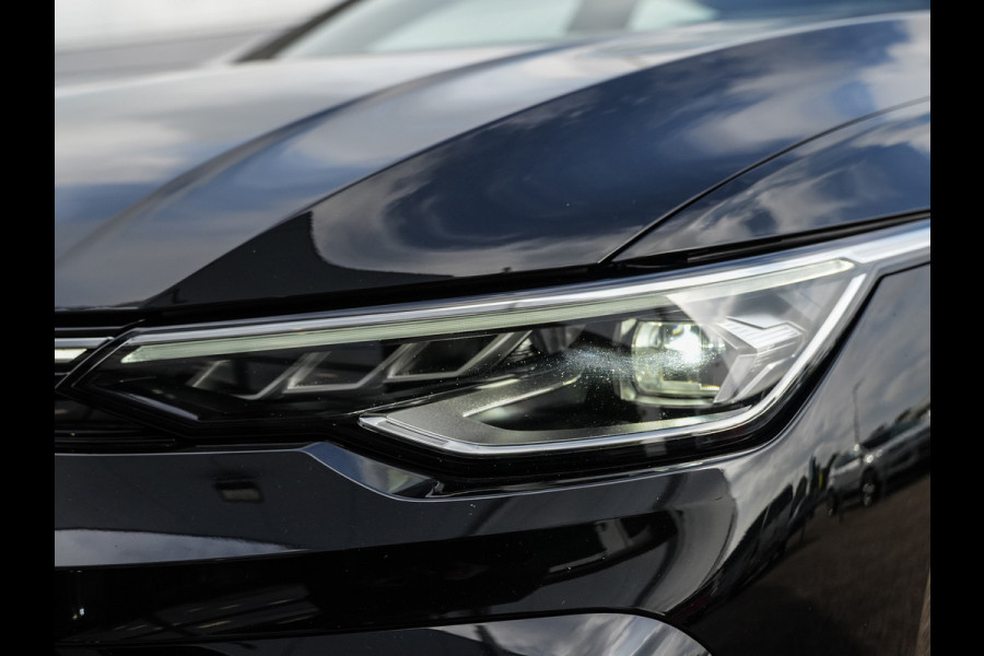 Volkswagen Golf 1.5 TSI R-Line Edition | Pano | Camera | Drive Assist | BTW