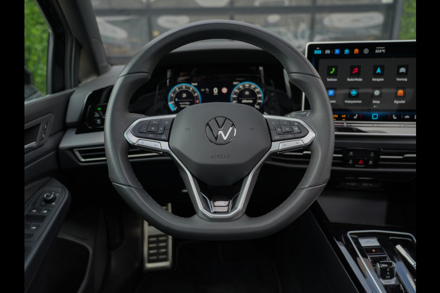 Volkswagen Golf 1.5 TSI R-Line Edition | Pano | Camera | Drive Assist | BTW