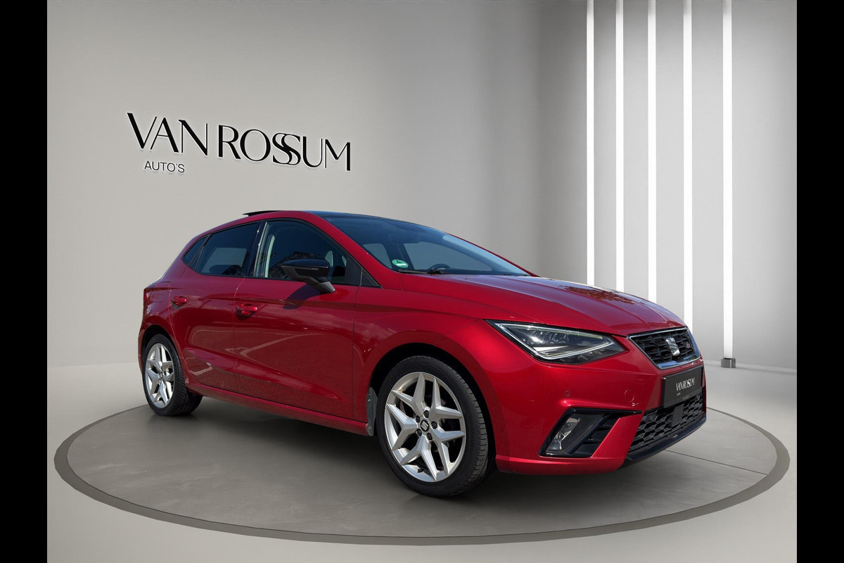 Seat Ibiza 1.0 TSI FR Panoramadak | Carplay | Parksensors |  17"Velg | Led | Sfeer | Cruise | Airco (Automatisch)