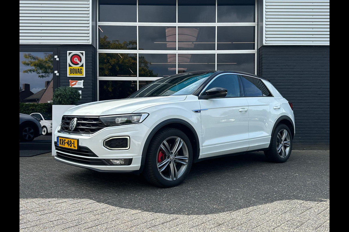 Volkswagen T-Roc 1.5 Sport R-Line, Two-Tone, Automaat, Bluetooth, CarPlay, Camera, Cruise, Trekhaak, PDC