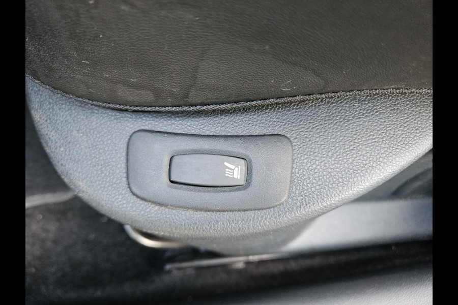 Renault Clio Estate 0.9 TCe Bose Camera! Mooie/Nette Auto! Navigatie! Airco/Clima! Cruise Control!