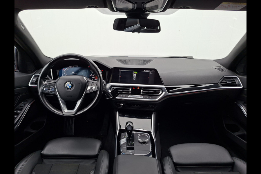 BMW 3-serie 320i Executive Edition Carplay Sport Leder
