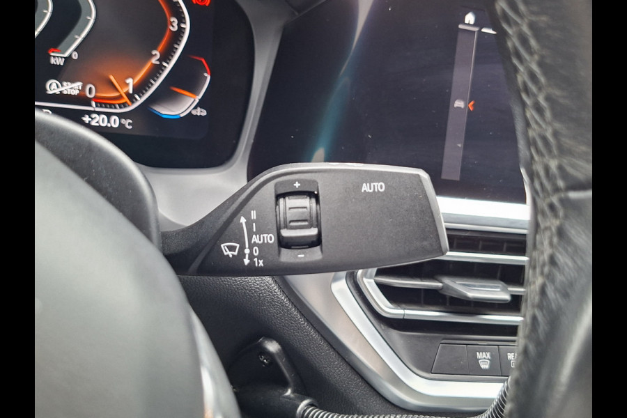 BMW 3-serie 320i Executive Edition Carplay Sport Leder