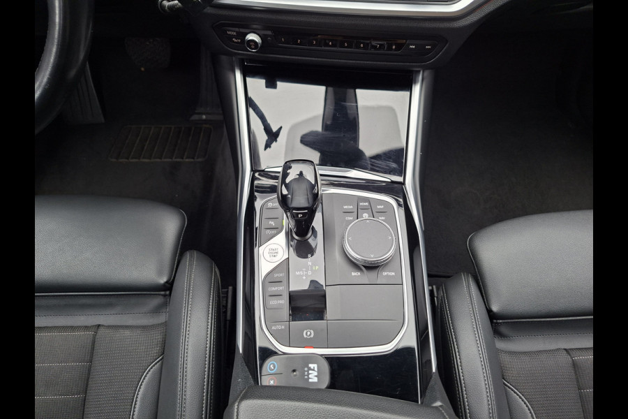 BMW 3-serie 320i Executive Edition Carplay Sport Leder