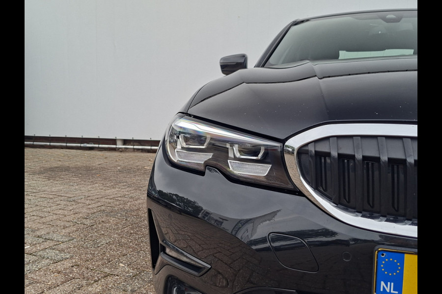 BMW 3-serie 320i Executive Edition Carplay Sport Leder