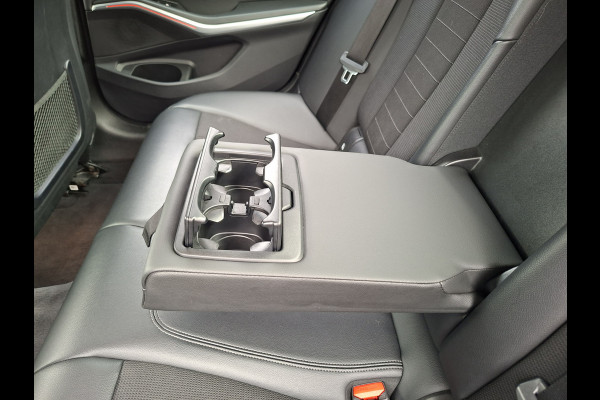 BMW 3-serie 320i Executive Edition Carplay Sport Leder