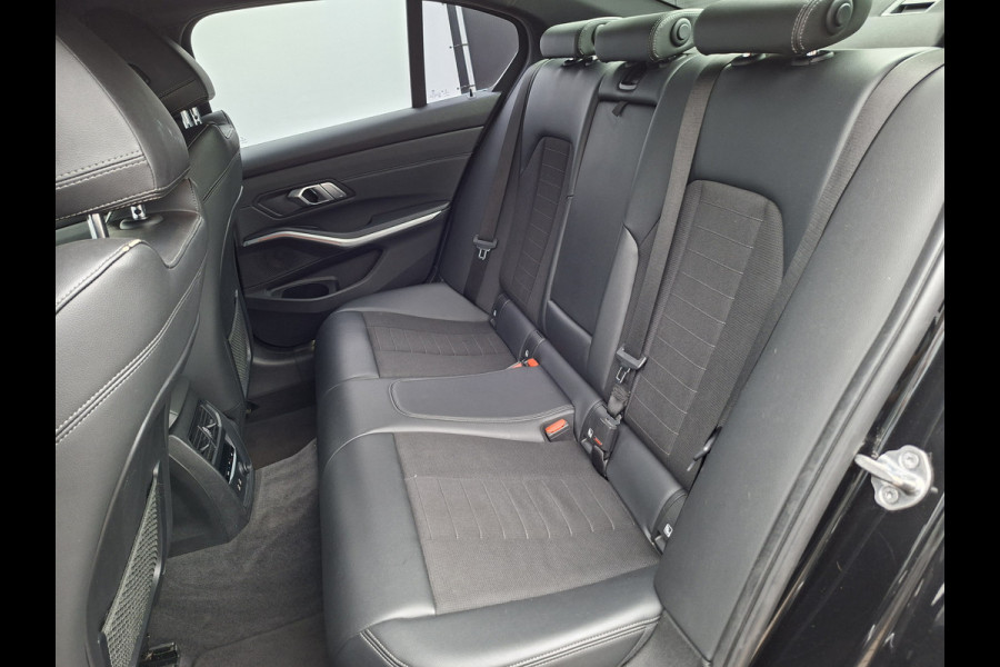 BMW 3-serie 320i Executive Edition Carplay Sport Leder