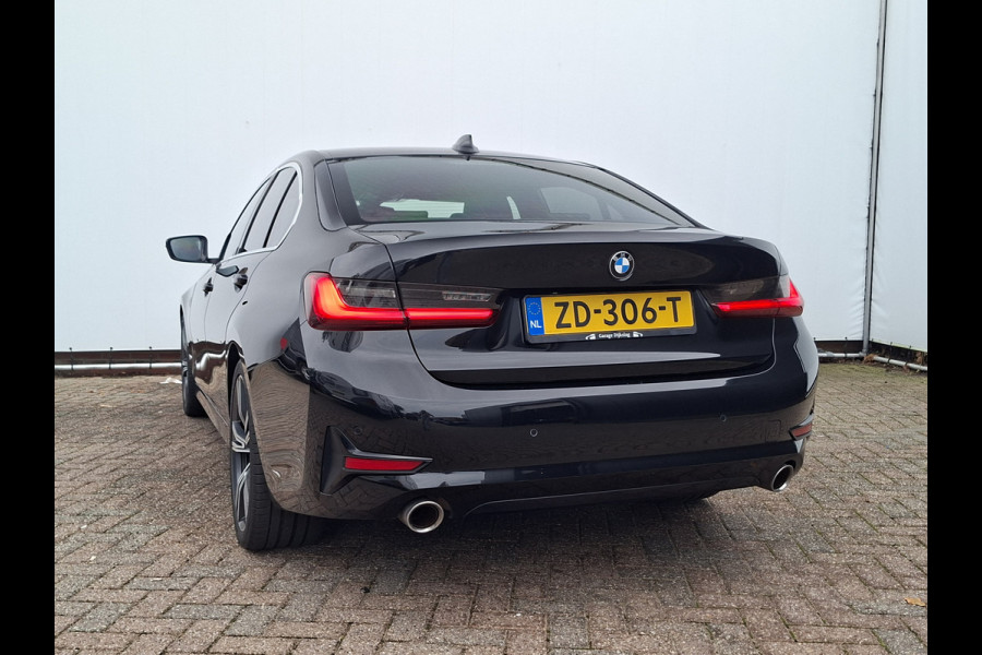 BMW 3-serie 320i Executive Edition Carplay Sport Leder