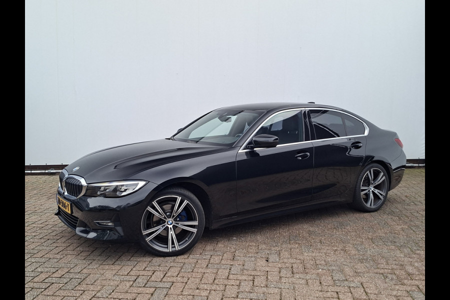 BMW 3-serie 320i Executive Edition Carplay Sport Leder