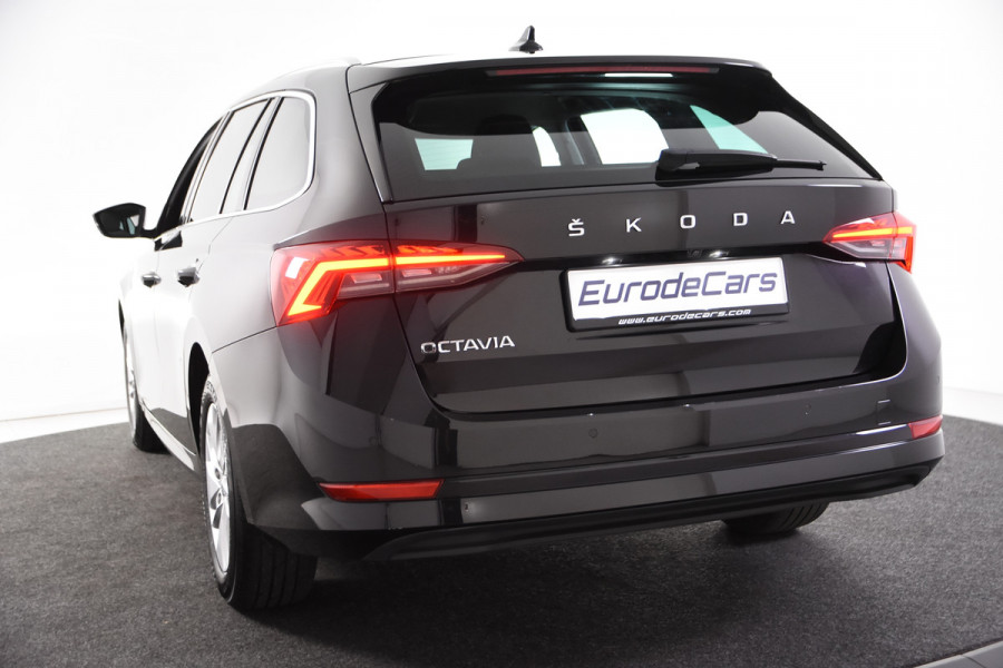 Škoda Octavia Combi Clever *1ste Eigenaar*Navigatie*Ambiente*Keyless*