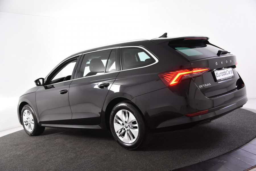 Škoda Octavia Combi Clever *1ste Eigenaar*Navigatie*Ambiente*Keyless*
