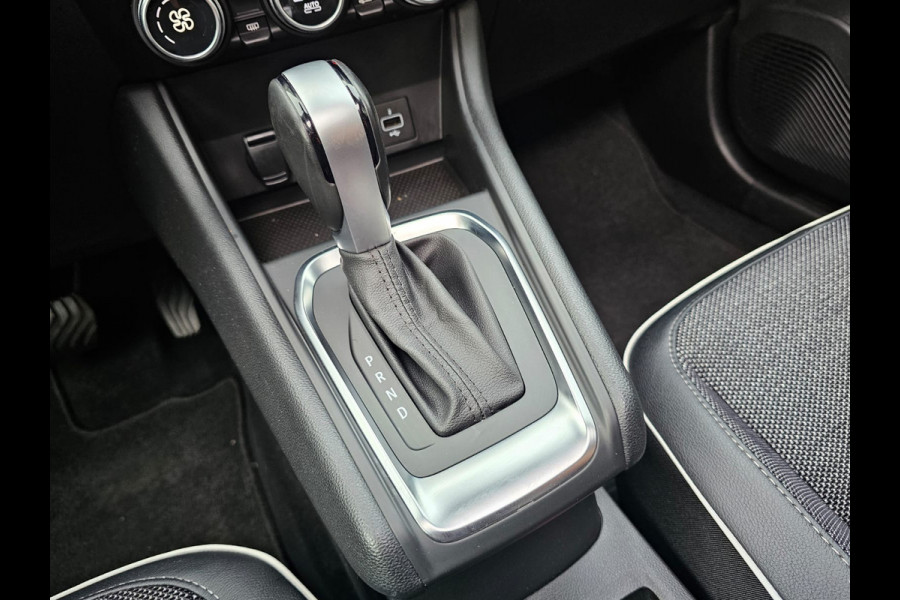Renault Captur 1.3 TCe 155 Edition One | Navi | Camera | Panodak | Trekhaak | Stoelverwarming |
