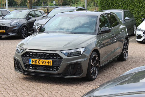 Audi A1 Sportback 40 TFSI S Line edition one / Virtual Cockpit / CarPlay / Keyless / Parkeerhulp V+A / 18'' / Stoelverwarming / Cruise Control