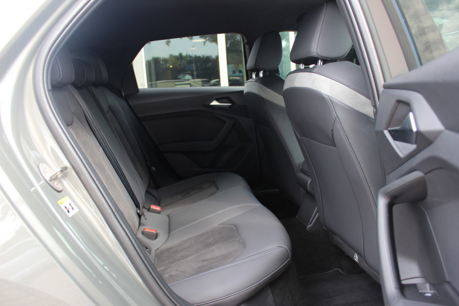 Audi A1 Sportback 40 TFSI S Line edition one / Virtual Cockpit / CarPlay / Keyless / Parkeerhulp V+A / 18'' / Stoelverwarming / Cruise Control
