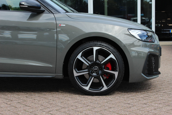Audi A1 Sportback 40 TFSI S Line edition one / Virtual Cockpit / CarPlay / Keyless / Parkeerhulp V+A / 18'' / Stoelverwarming / Cruise Control