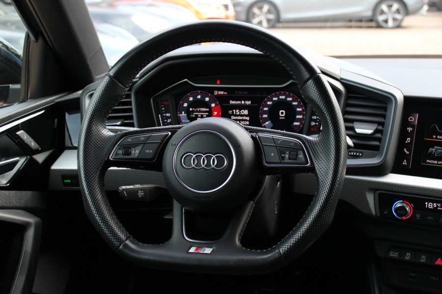Audi A1 Sportback 40 TFSI S Line edition one / Virtual Cockpit / CarPlay / Keyless / Parkeerhulp V+A / 18'' / Stoelverwarming / Cruise Control