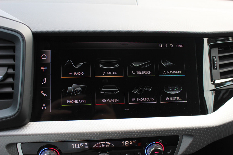 Audi A1 Sportback 40 TFSI S Line edition one / Virtual Cockpit / CarPlay / Keyless / Parkeerhulp V+A / 18'' / Stoelverwarming / Cruise Control
