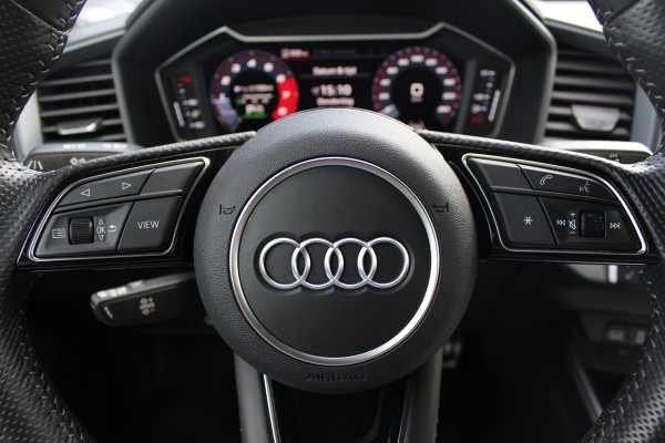Audi A1 Sportback 40 TFSI S Line edition one / Virtual Cockpit / CarPlay / Keyless / Parkeerhulp V+A / 18'' / Stoelverwarming / Cruise Control