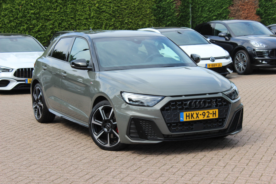 Audi A1 Sportback 40 TFSI S Line edition one / Virtual Cockpit / CarPlay / Keyless / Parkeerhulp V+A / 18'' / Stoelverwarming / Cruise Control