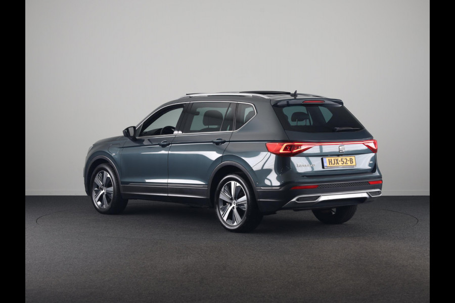 Seat Tarraco 1.4 TSI e-Hybrid PHEV Xcellence 245 pk Automaat | Navigatie | Panoramadak | Parkeersensoren (Park assist) | Rondomzicht camera | Adaptieve cruise control | Stoelverwarming V+A | Lederen bekleding |
