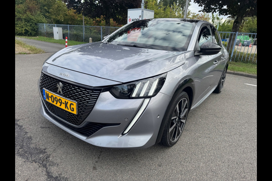 Peugeot 208 1.2 PureTech GT Pack Automaat Pano Leder Camera