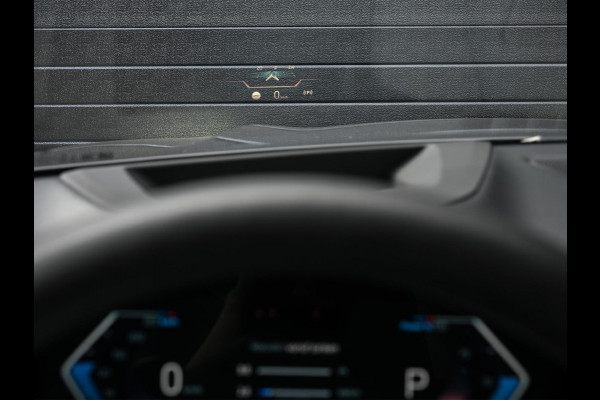 BMW X5 xDrive50e M-Sport Pro | NL-Auto | Panoramadak | Skylounge | Bowers en Wilkins | Alcantare Hemel | Assisted driving prof. | Comfort Seats | Stoelventilatie + Massage | 360 Camera | HUD | BMW Gesture Control | Soft Close | Elektr. trekhaak |