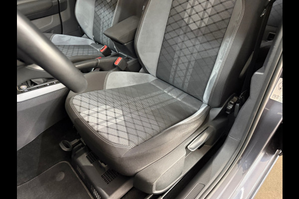 Volkswagen Taigo 1.5 TSI R-Line Business | 150 pk | DSG | Panoramadak | 18” | Camera | IQ.DRIVE |