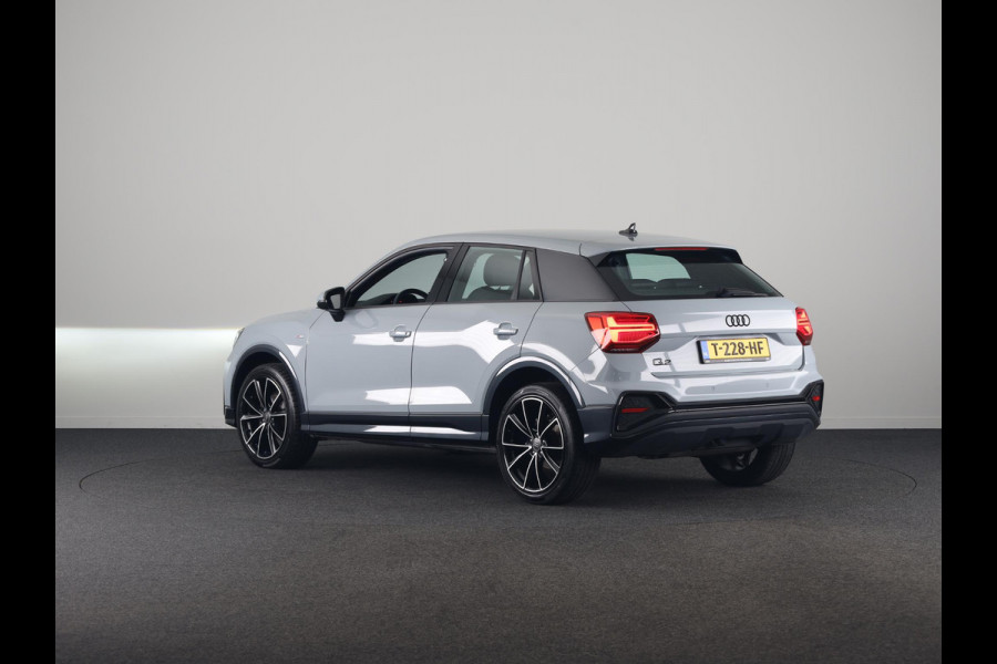 Audi Q2 35 TFSI S Edition 150pk | Virtuel Cockpit |  Navigatiesysteem full map | Cruise control adaptief | Apple Carplay/Android Auto | S-line interieur  lederen/stof bekleding | Matrix LED koplampen |