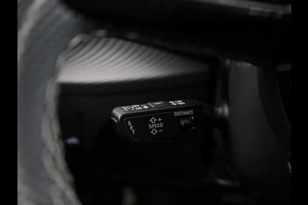 Audi Q2 35 TFSI S Edition 150pk | Virtuel Cockpit |  Navigatiesysteem full map | Cruise control adaptief | Apple Carplay/Android Auto | S-line interieur  lederen/stof bekleding | Matrix LED koplampen |