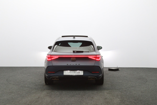 CUPRA Leon Sportstourer 1.4 e-Hybrid 245 PK VZ Copper Edition PHEV, Panoramadak, Kuipstoelen, Adap. Cruise Control, Matrix-LED