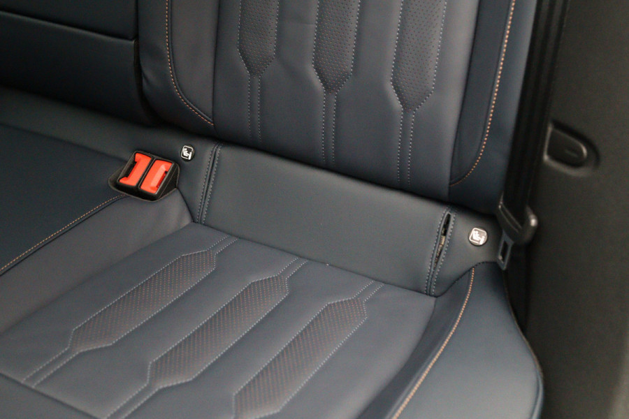 CUPRA Leon Sportstourer 1.4 e-Hybrid 245 PK VZ Copper Edition PHEV, Panoramadak, Kuipstoelen, Adap. Cruise Control, Matrix-LED