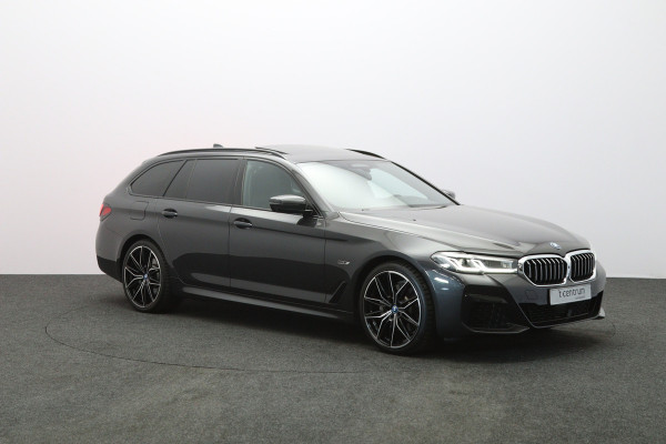 BMW 5 Serie Touring 530e 293 PK Executive Sensatec M-Sport PHEV, Trekhaak, Panoramadak, Harman/Kardon, Adap. Cruise Control