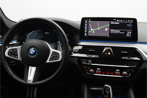 BMW 5 Serie Touring 530e 293 PK Executive Sensatec M-Sport PHEV, Trekhaak, Panoramadak, Harman/Kardon, Adap. Cruise Control