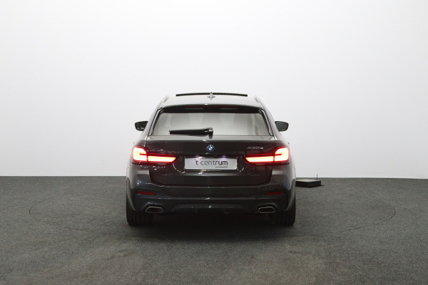 BMW 5 Serie Touring 530e 293 PK Executive Sensatec M-Sport PHEV, Trekhaak, Panoramadak, Harman/Kardon, Adap. Cruise Control