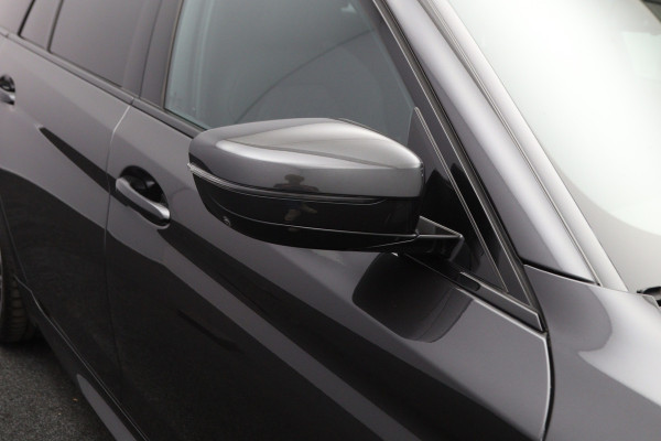 BMW 5 Serie Touring 530e 293 PK Executive Sensatec M-Sport PHEV, Trekhaak, Panoramadak, Harman/Kardon, Adap. Cruise Control