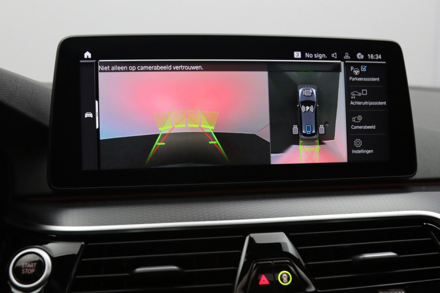 BMW 5 Serie Touring 530e 293 PK Executive Sensatec M-Sport PHEV, Trekhaak, Panoramadak, Harman/Kardon, Adap. Cruise Control