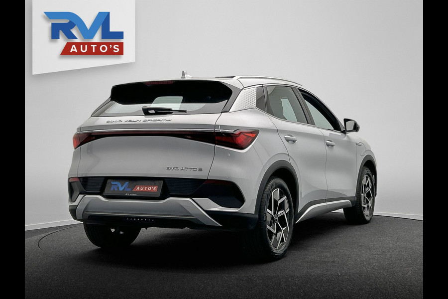 BYD ATTO 3 Design 60 kWh |*100 STUKS* | 204 PK | Pano/dak | Adapt/Cruise/Control | Leder/Beige/Blauw | 360/Camera, Navigatie, BTW!