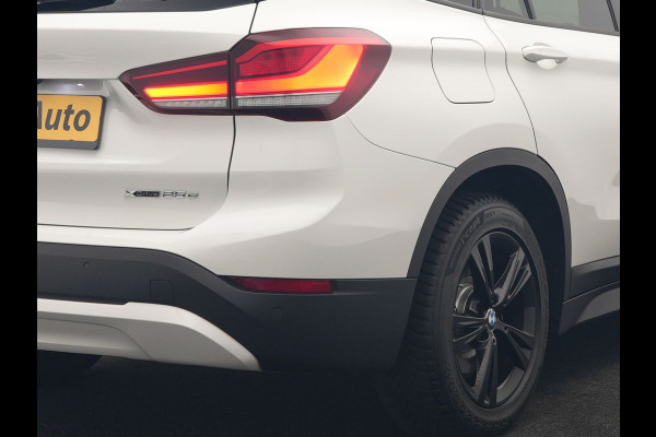 BMW X1 xDrive25e PHEV 221pk Dealer O.H. | Adaptive Cruise | Head Up | Camera | Harman / Kardon | Stoelen Memory & Verwarmd | Navigatie | DAB | Plug In Hybrid |