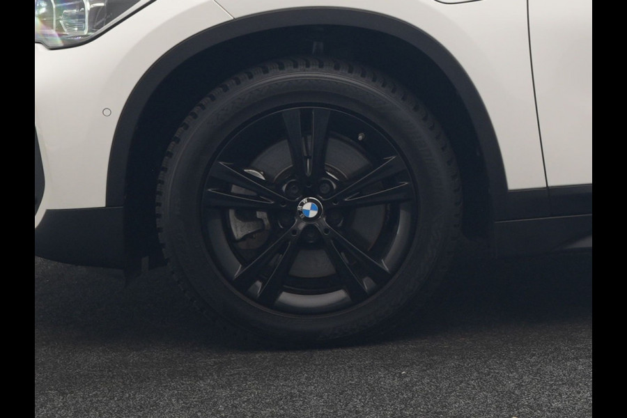 BMW X1 xDrive25e PHEV 221pk Dealer O.H. | Adaptive Cruise | Head Up | Camera | Harman / Kardon | Stoelen Memory & Verwarmd | Navigatie | DAB | Plug In Hybrid |