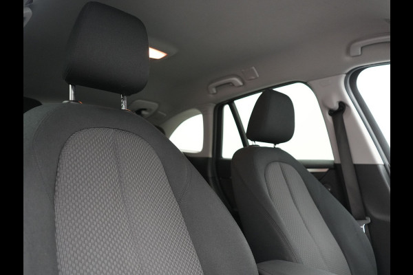 BMW X1 xDrive25e PHEV 221pk Dealer O.H. | Adaptive Cruise | Head Up | Camera | Harman / Kardon | Stoelen Memory & Verwarmd | Navigatie | DAB | Plug In Hybrid |