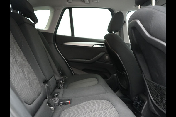 BMW X1 xDrive25e PHEV 221pk Dealer O.H. | Adaptive Cruise | Head Up | Camera | Harman / Kardon | Stoelen Memory & Verwarmd | Navigatie | DAB | Plug In Hybrid |
