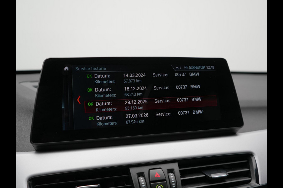 BMW X1 xDrive25e PHEV 221pk Dealer O.H. | Adaptive Cruise | Head Up | Camera | Harman / Kardon | Stoelen Memory & Verwarmd | Navigatie | DAB | Plug In Hybrid |