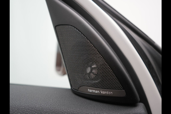 BMW X1 xDrive25e PHEV 221pk Dealer O.H. | Adaptive Cruise | Head Up | Camera | Harman / Kardon | Stoelen Memory & Verwarmd | Navigatie | DAB | Plug In Hybrid |